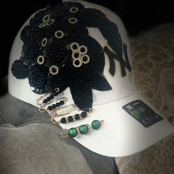 New York Yankee customized  junky hat - Picture 1 of 2